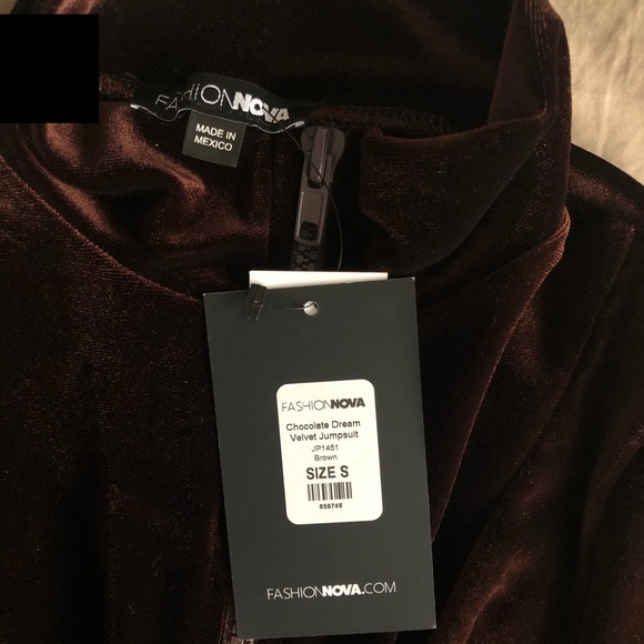 Fashionova ‘Chocolate dream velvet jumpsuit’ - Picture 6 of 9